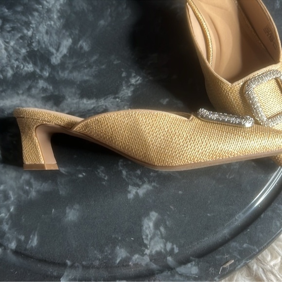 Ak anne klein iflex shoes aklaverne Nine West Gold Slip-On Mules - Picture 3 of 10